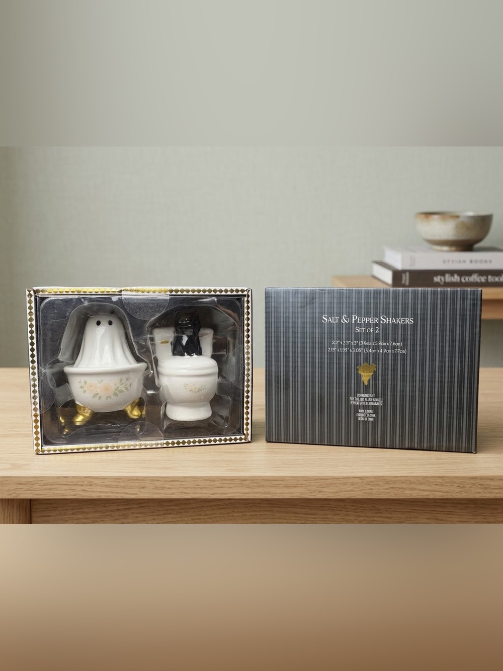 Salt & Pepper Shaker Set in White and Gold - Decorative Bathroom Theme